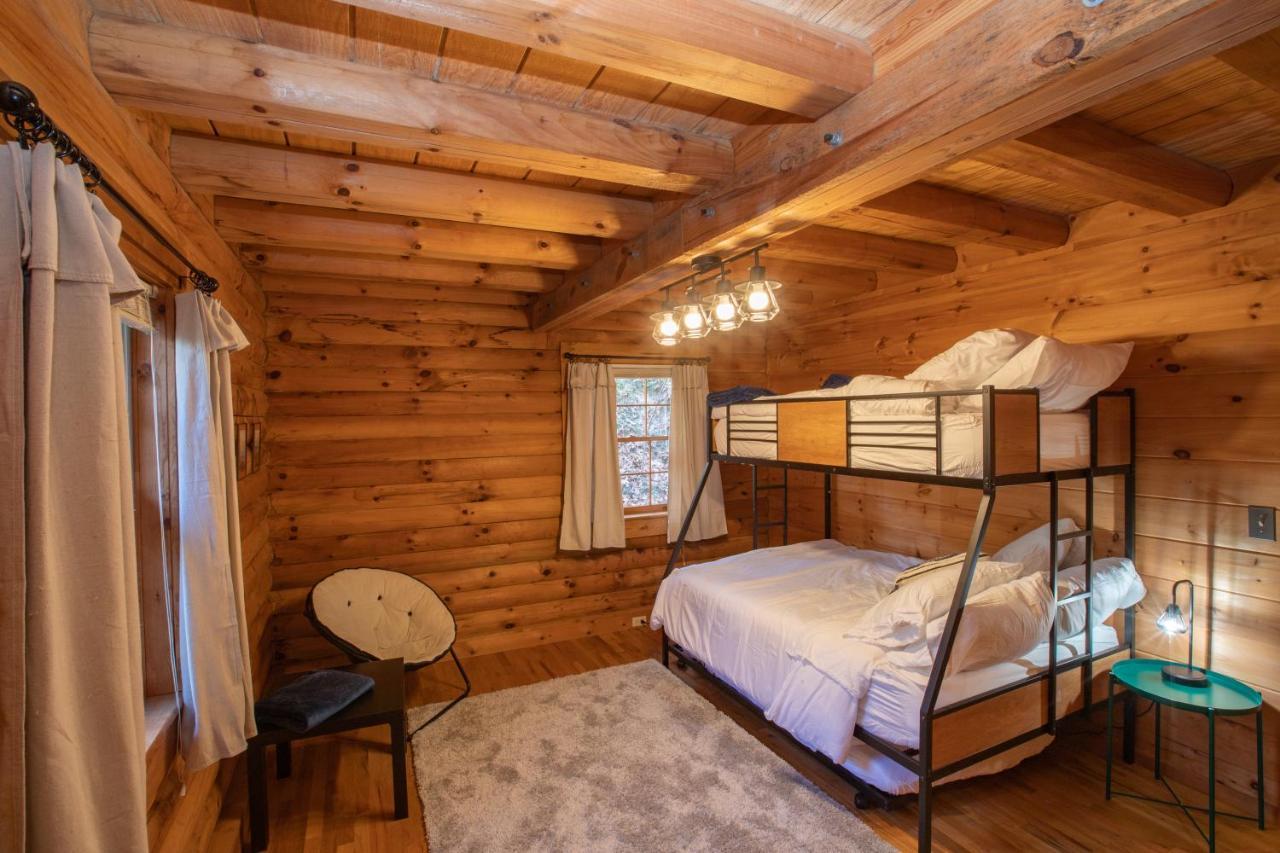 Treetops Cabin Easy To Asheville With Fast Wifi And Great View Swiss 외부 사진